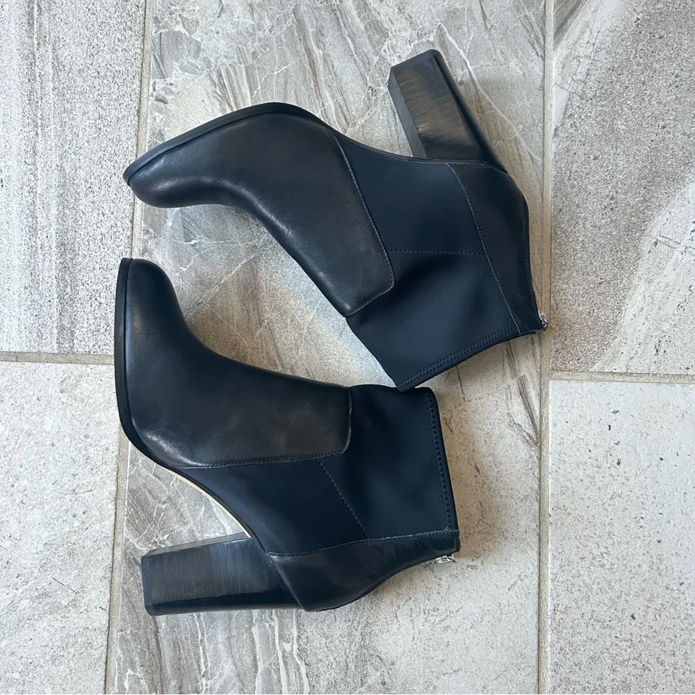 NWOB Adrienne Vittadini Ratti Black Leather Block Heel Ankle Boots, Size 10M